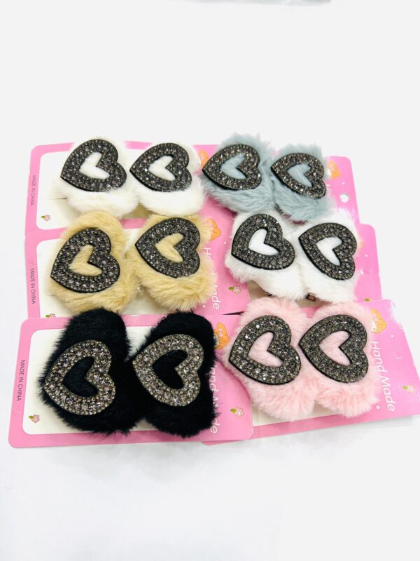 HEART SHAPE BABY SOFT HAIR clips (random color)